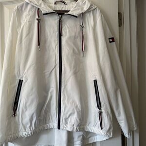 Tommy Hilfiger White Hooded Windbreaker with Navy Trim